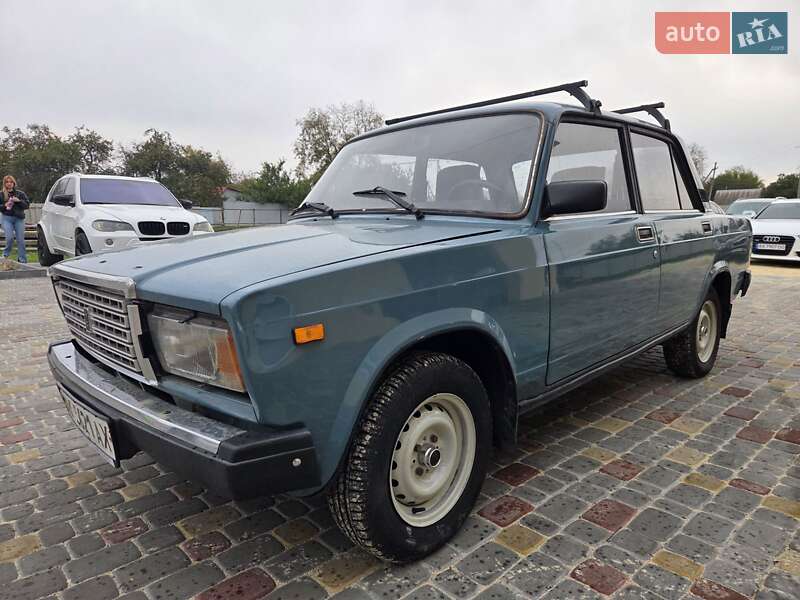 Седан ВАЗ / Lada 2107 2004 в Краснограде Седан ВАЗ / Lada 2107 2004 в Краснограде