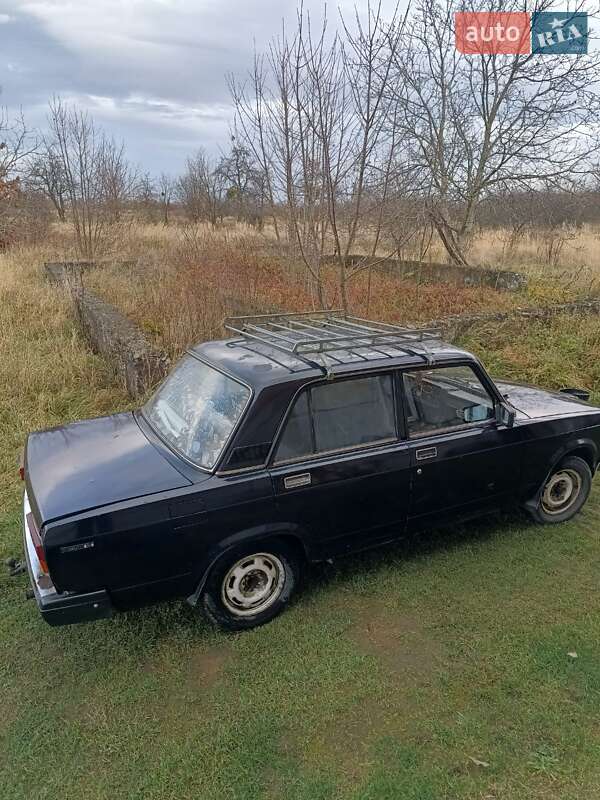 Седан ВАЗ / Lada 2107 1986 в Стрые Седан ВАЗ / Lada 2107 1986 в Стрые