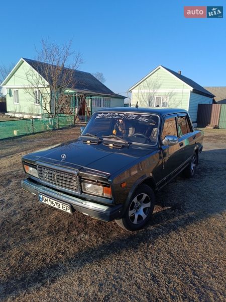 Седан ВАЗ / Lada 2107 2010 в Емильчине