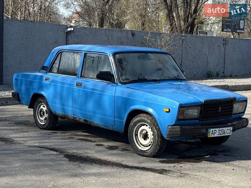 Седан ВАЗ / Lada 2107 1984 в Запорожье