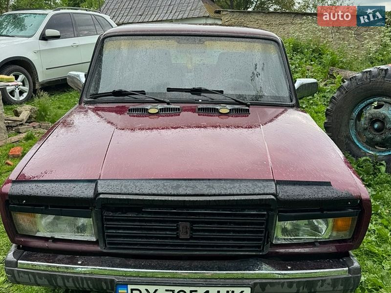 Седан ВАЗ / Lada 2107 2002 в Летичеве