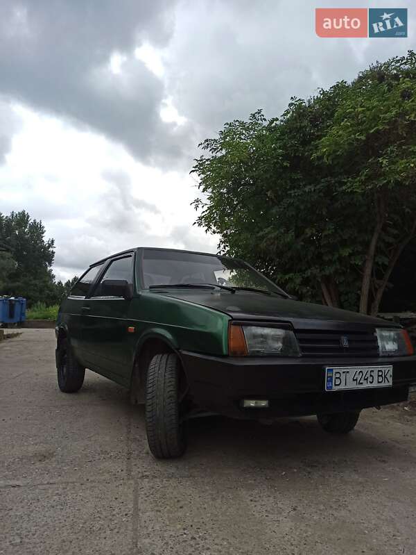 Хетчбек ВАЗ / Lada 2108 1999 в Чернівцях