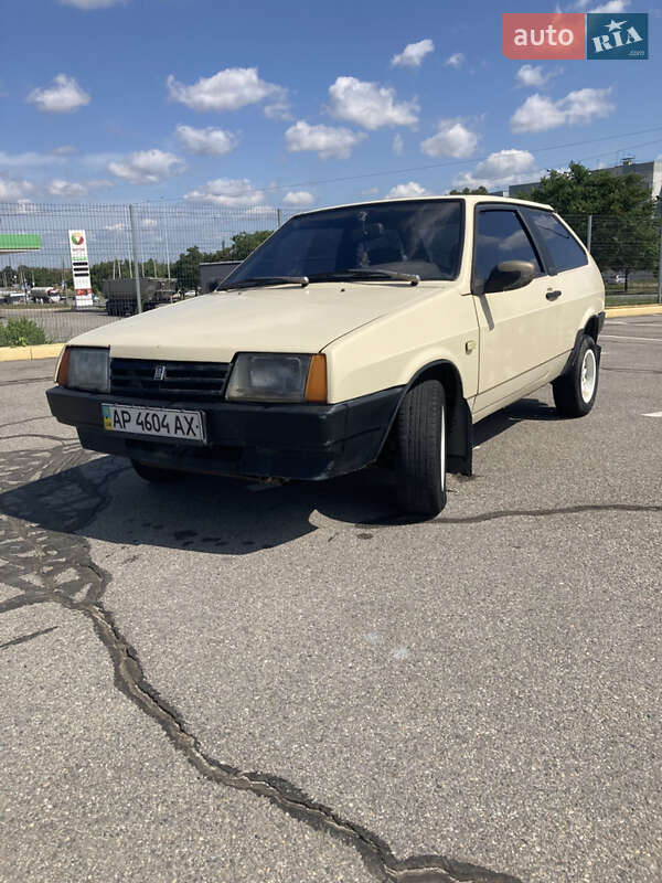 Хэтчбек ВАЗ / Lada 2108 1988 в Новониколаевке