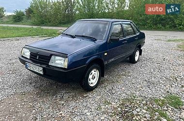 Седан ВАЗ / Lada 21099 2005 в Браиловом