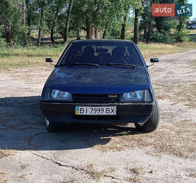 Хэтчбек ВАЗ / Lada 2109 2004 в Кременчуге