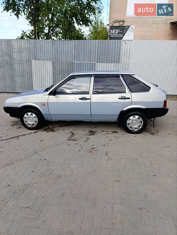Хэтчбек ВАЗ / Lada 2109 2005 в Жмеринке