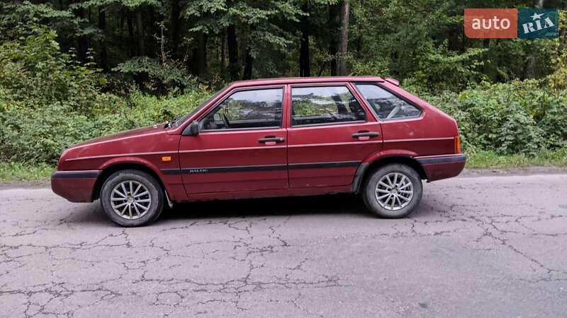 Хэтчбек ВАЗ / Lada 2109 1998 в Радивилове