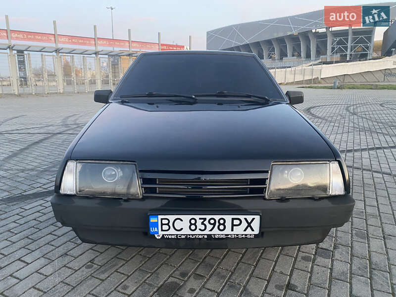 Хэтчбек ВАЗ / Lada 2109 2003 в Львове Хэтчбек ВАЗ / Lada 2109 2003 в Львове