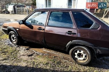 Хэтчбек ВАЗ / Lada 2109 1989 в Жидачове