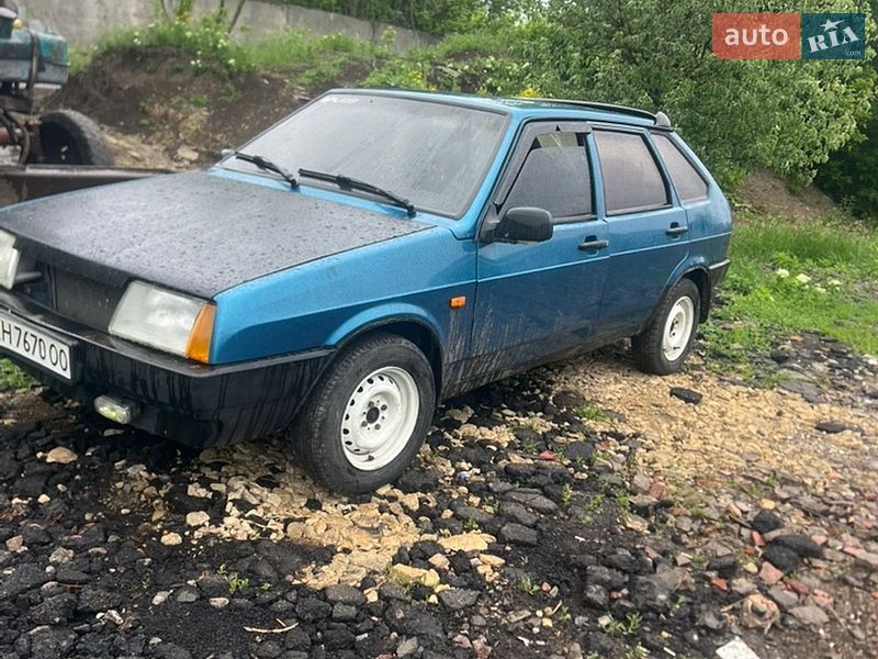 Хэтчбек ВАЗ / Lada 2109 1999 в Желтых Водах Хэтчбек ВАЗ / Lada 2109 1999 в Желтых Водах