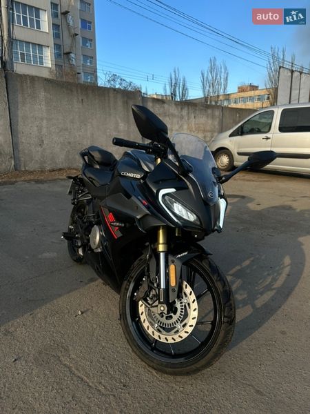 Спортбайк CFMOTO 250SR 2024 в Киеве