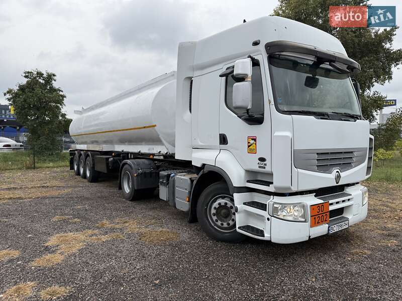 Цистерна Benalu 2S21 2015 в Киеве