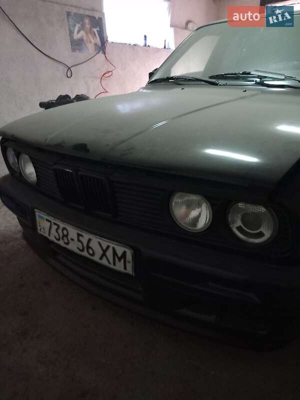Седан BMW 3 Series 1988 в Болехове