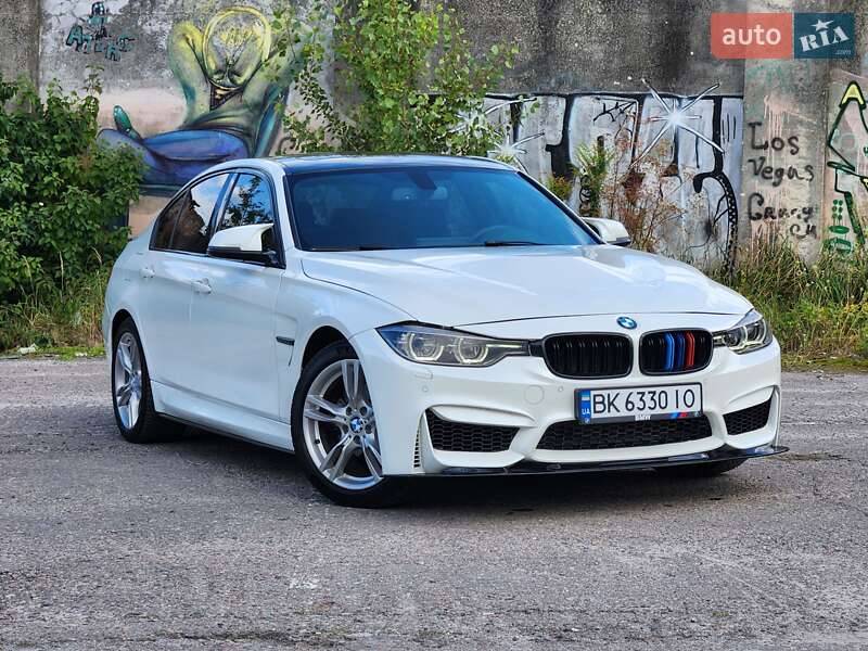 Седан BMW 3 Series 2017 в Ровно
