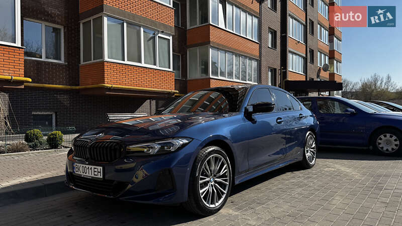 Седан BMW 3 Series 2023 в Ровно