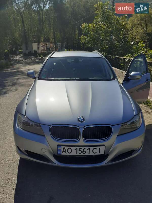 Универсал BMW 3 Series 2011 в Ужгороде