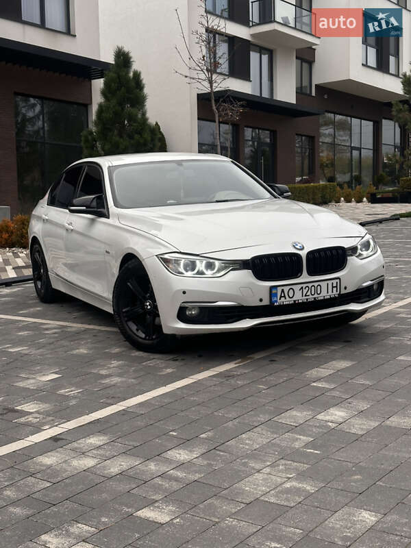 Седан BMW 3 Series 2012 в Ужгороде
