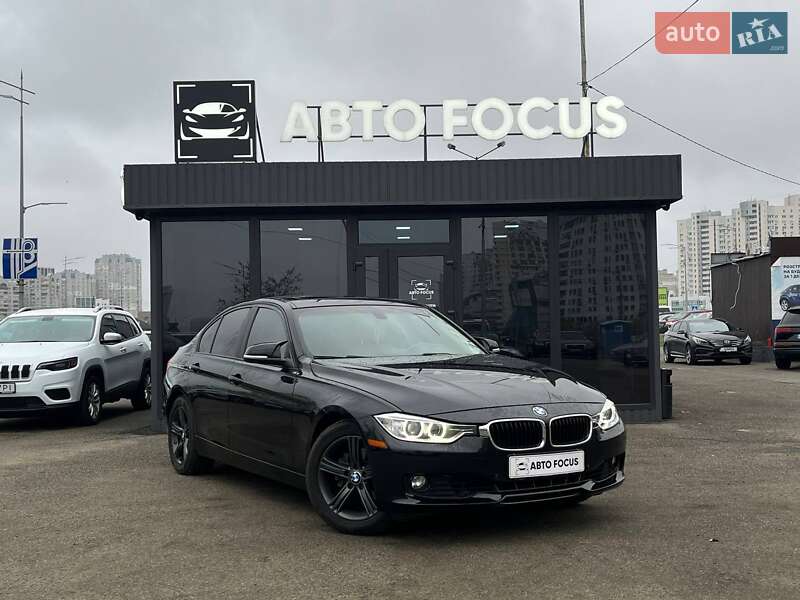 Седан BMW 3 Series 2015 в Киеве