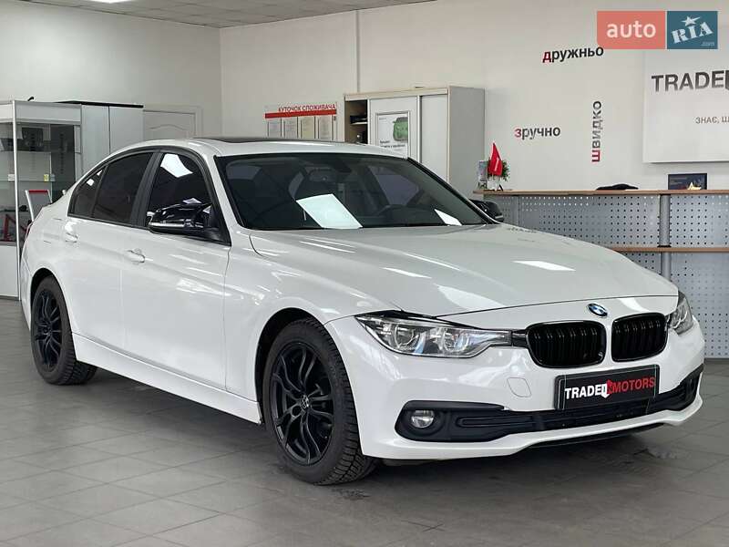 Седан BMW 3 Series 2017 в Киеве
