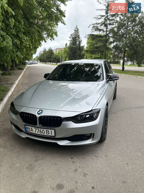Седан BMW 3 Series 2015 в Александрие
