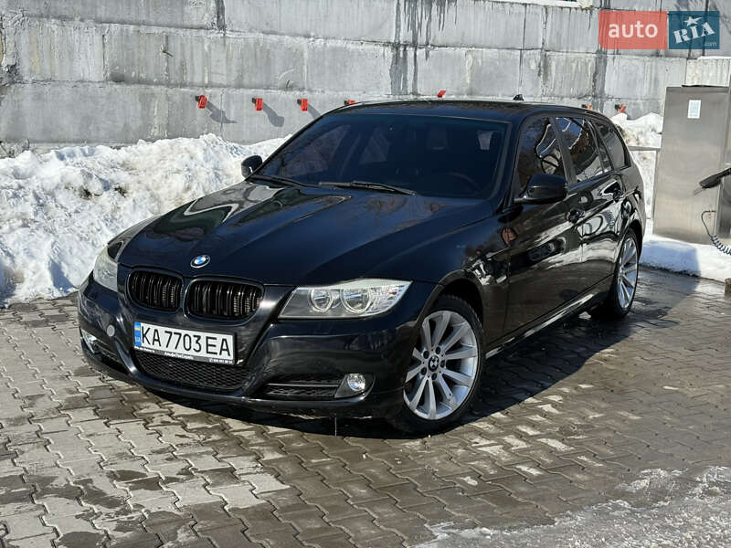 Универсал BMW 3 Series 2010 в Обухове
