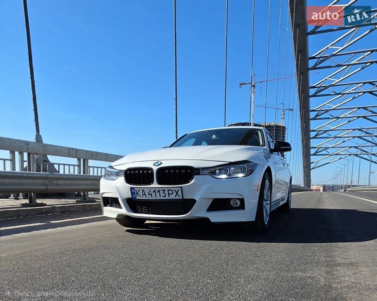 Седан BMW 3 Series 2016 в Киеве
