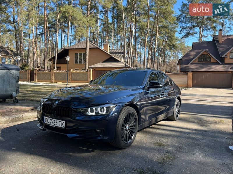 Седан BMW 3 Series 2012 в Чернигове Седан BMW 3 Series 2012 в Чернигове