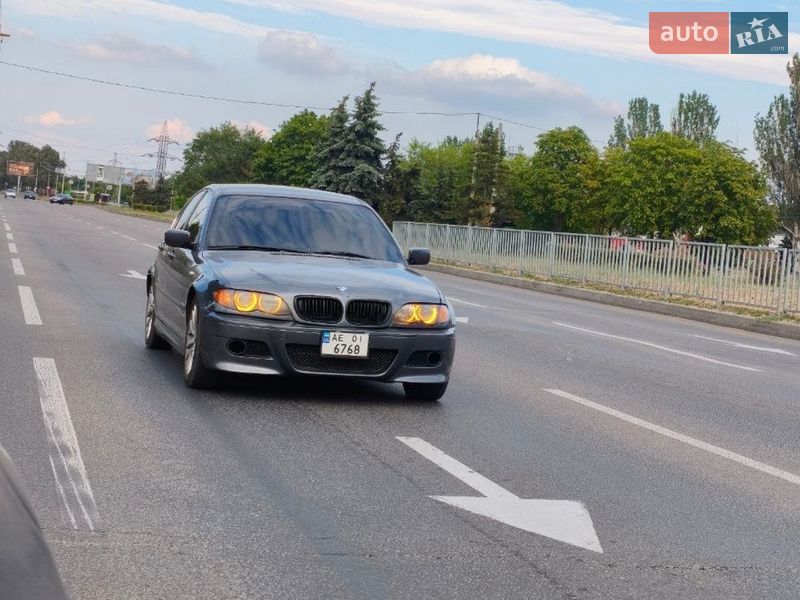 Седан BMW 3 Series 2002 в Дніпрі