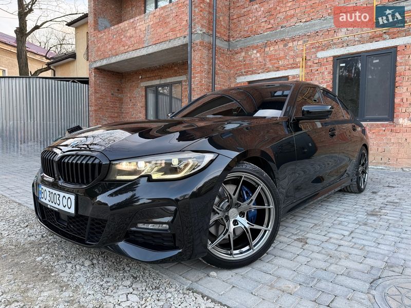 Седан BMW 3 Series 2019 в Чернівцях