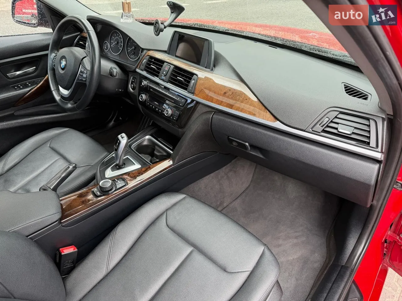 BMW 3 Series 2014 photo 5