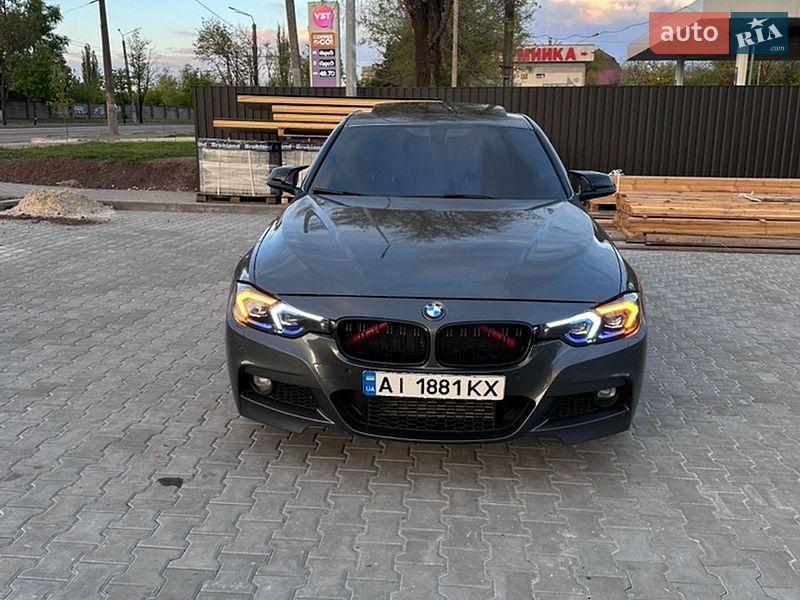 Седан BMW 3 Series 2015 в Киеве