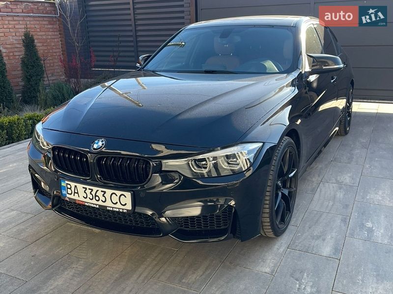 Седан BMW 3 Series 2015 в Кропивницком