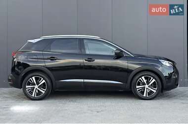 Внедорожник / Кроссовер Peugeot 3008 2019 в Киеве