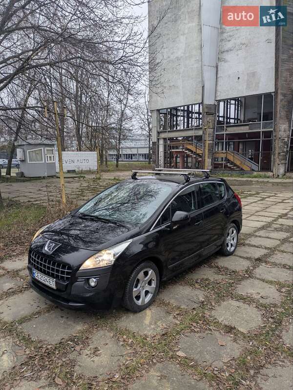 Внедорожник / Кроссовер Peugeot 3008 2011 в Черновцах