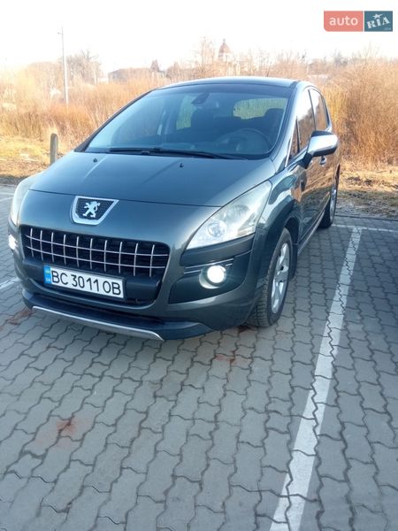 Позашляховик / Кросовер Peugeot 3008 2010 в Львові