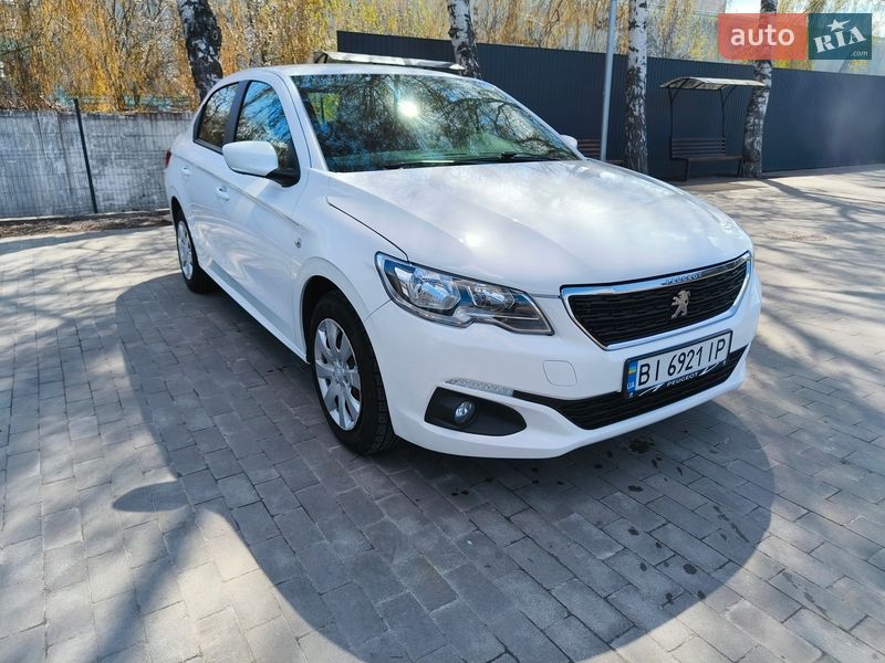 Седан Peugeot 301 2019 в Миргороде