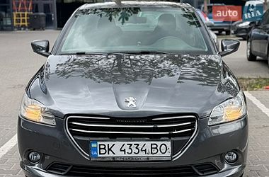 Седан Peugeot 301 2015 в Рівному