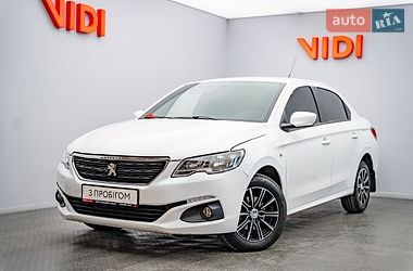 Седан Peugeot 301 2020 в Киеве