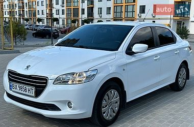 Седан Peugeot 301 2013 в Виннице