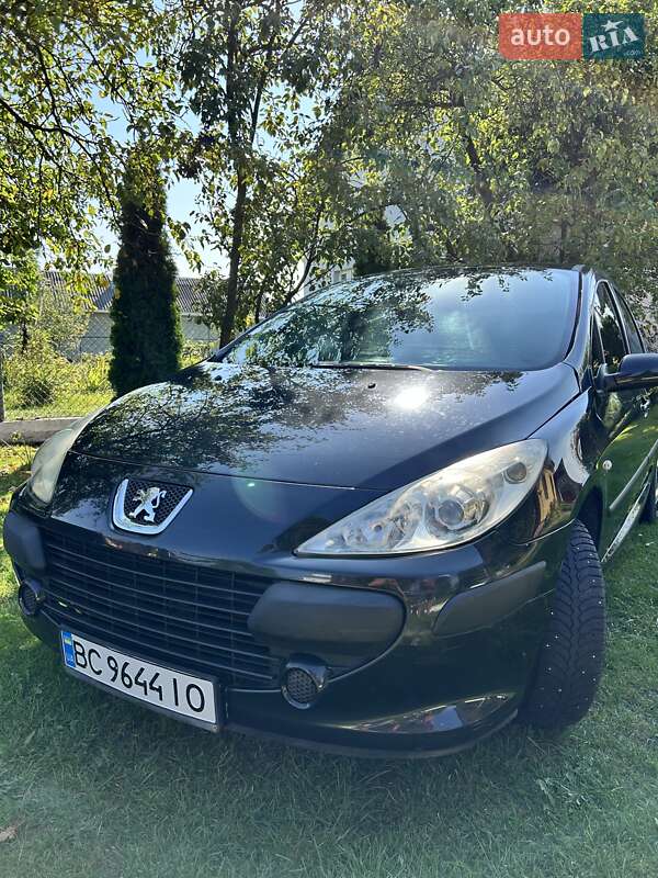 Седан Peugeot 307 2007 в Львове Седан Peugeot 307 2007 в Львове