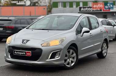 Хетчбек Peugeot 308 2011 в Києві