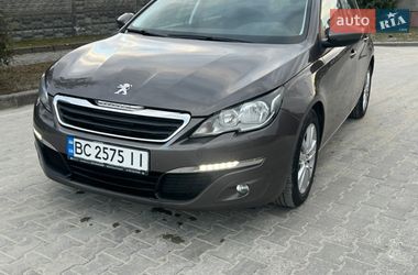 Хетчбек Peugeot 308 2015 в Новояворівську