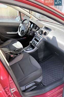 Хетчбек Peugeot 308 2011 в Києві