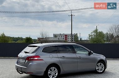 Універсал Peugeot 308 2015 в Рівному