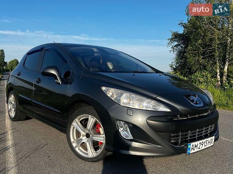 Хэтчбек Peugeot 308 2008 в Звягеле