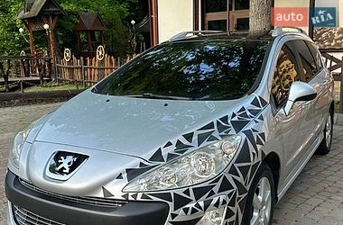 Универсал Peugeot 308 2009 в Стебнику