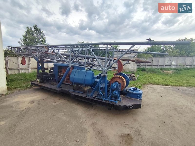Буровая установка Урал 375 1989 в Гайсине Буровая установка Урал 375 1989 в Гайсине