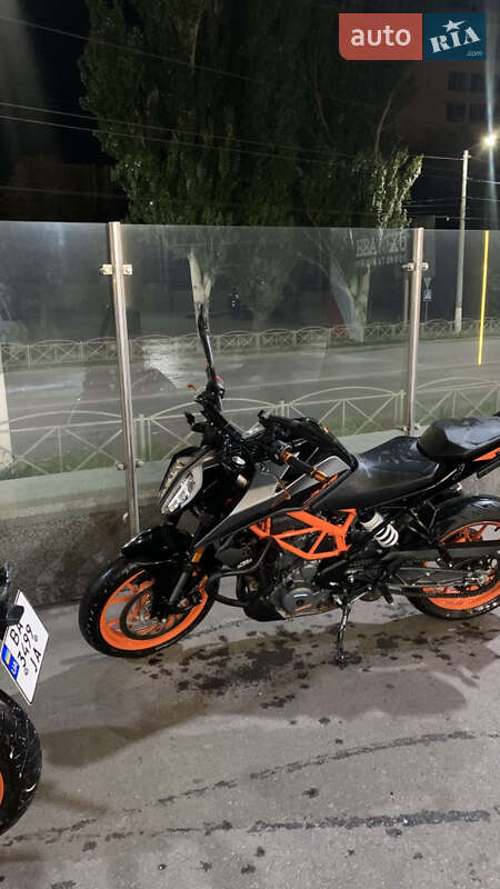 Мотоцикл Без обтекателей (Naked bike) KTM 390 Duke 2021 в Кропивницком Мотоцикл Без обтекателей (Naked bike) KTM 390 Duke 2021 в Кропивницком