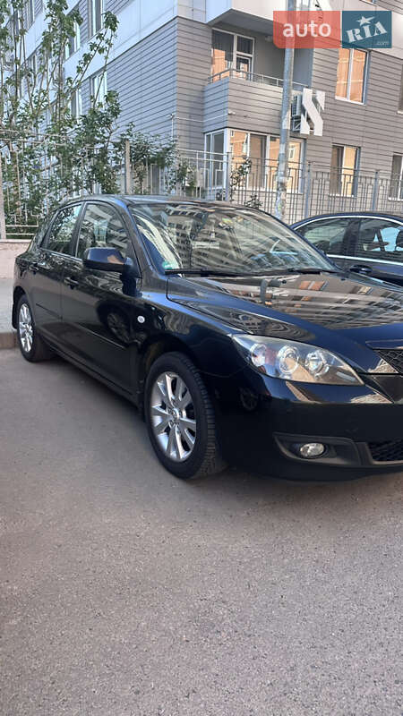 Хэтчбек Mazda 3 2006 в Арцизе