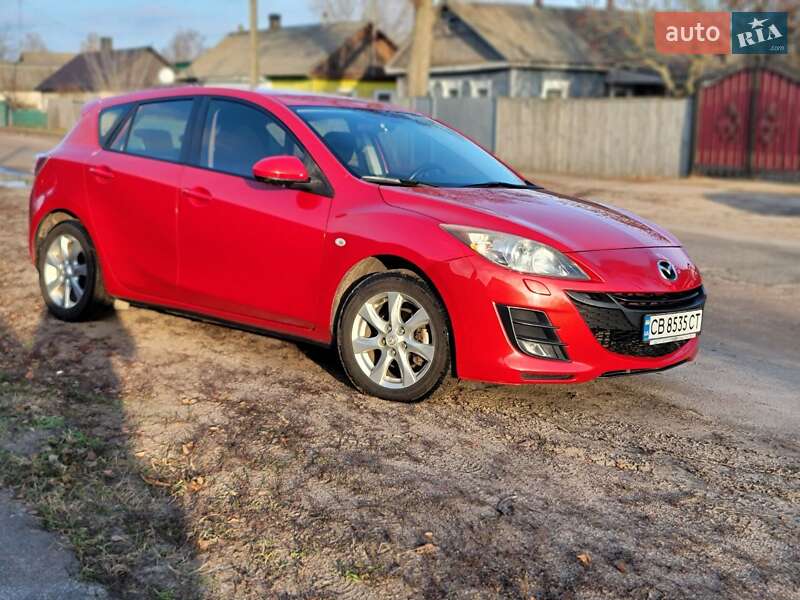 Хэтчбек Mazda 3 2010 в Сновске